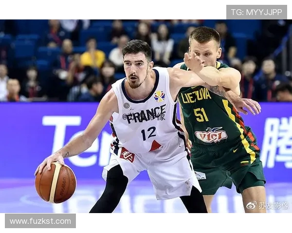 2017年男篮对抗立陶宛精彩回顾与赛场瞬间分析